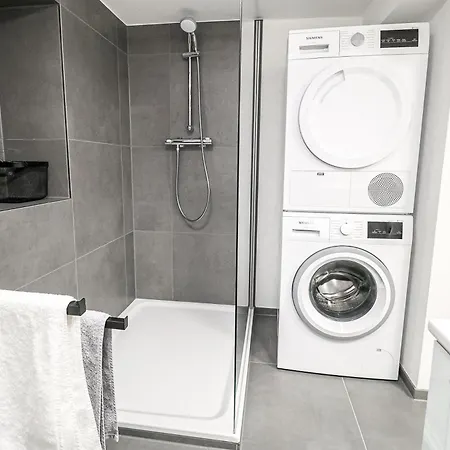 Apartamento Fewomo Exclusives Moselappartment, Boots Slipanlage, Moselradweg, Zentral, 5 Gaeste *