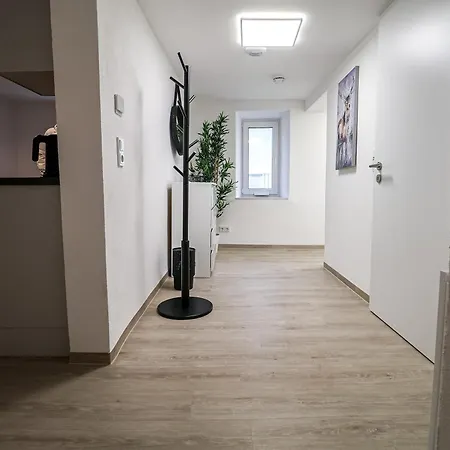 Fewomo Exclusives Moselappartment, Boots Slipanlage, Moselradweg, Zentral, 5 Gaeste Apartment *