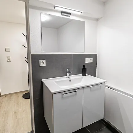 Fewomo Exclusives Moselappartment, Boots Slipanlage, Moselradweg, Zentral, 5 Gaeste *