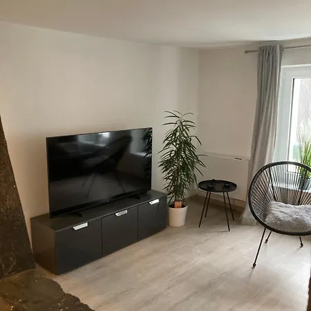 Fewomo Exclusives Moselappartment, Boots Slipanlage, Moselradweg, Zentral, 5 Gaeste * Brauneberg