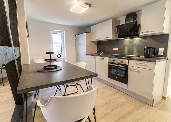 Fewomo Exclusives Moselappartment, Boots Slipanlage, Moselradweg, Zentral, 5 Gaeste Brauneberg